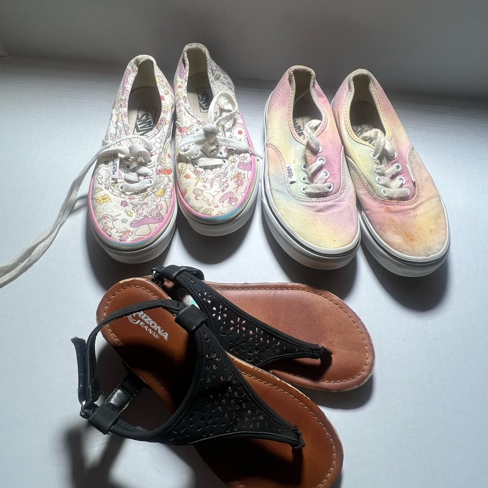 Girls size 2 Vans Kids Multicolor Sneakers